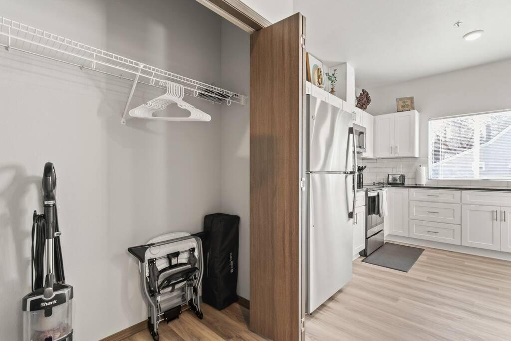 Brand New 2 Bed 2 Bath Near Perry District And Dt Apartamento Spokane Exterior foto